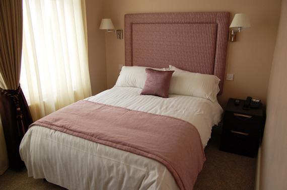 Devonshire Hotel Hornchurch Rum bild