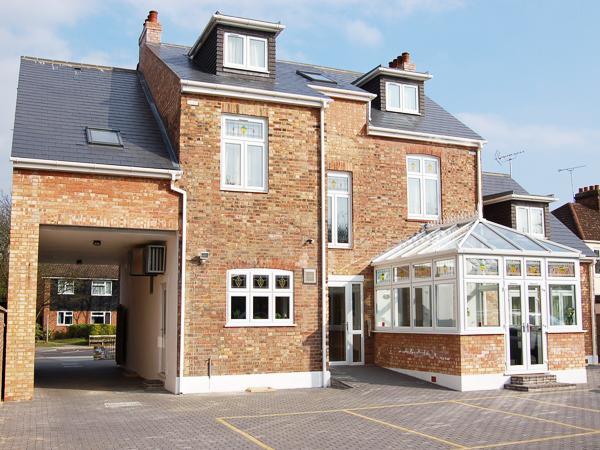 Devonshire Hotel Hornchurch Exteriör bild